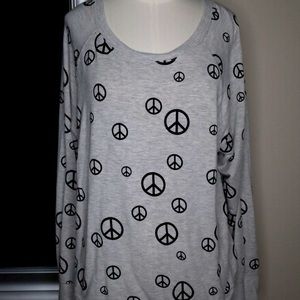 Workshop peace sign sweatshirt